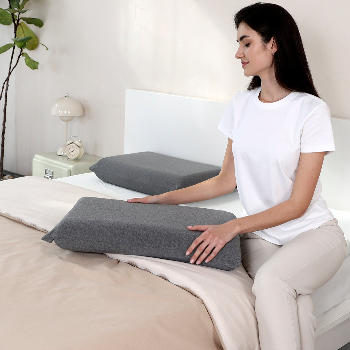 M/L Adjustable Back Pain Relief Pillow Bed Rest Back Pillow